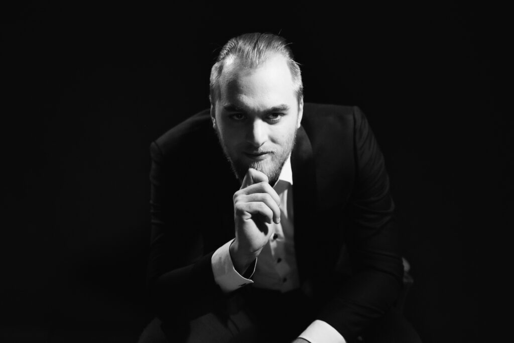 Kristof Ertl - Dark - Foto © Lukas Bonomeo